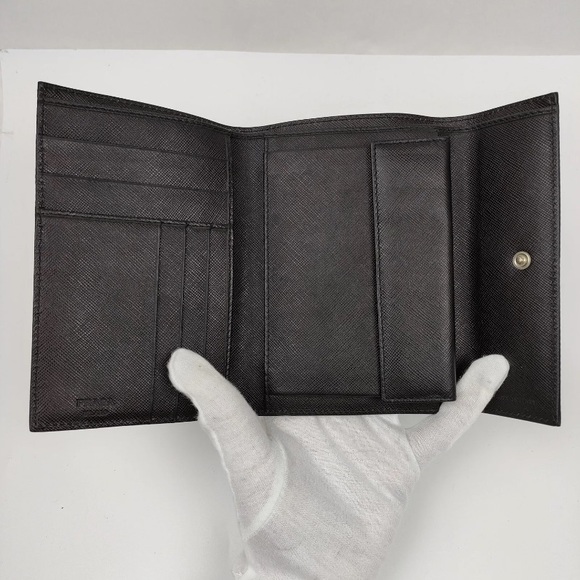 Prada wallet - Picture 5 of 9